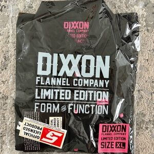 DIXXON Long Sleeve Flannel Size XL Licensed Snap On Black w Pink Accents